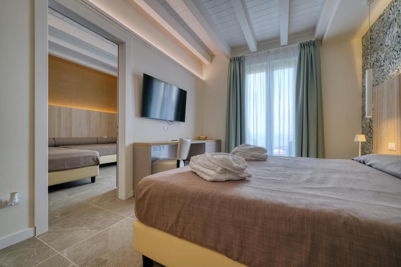 Hotel Palazzo Del Garda & Spa Desenzano del Garda Luaran gambar