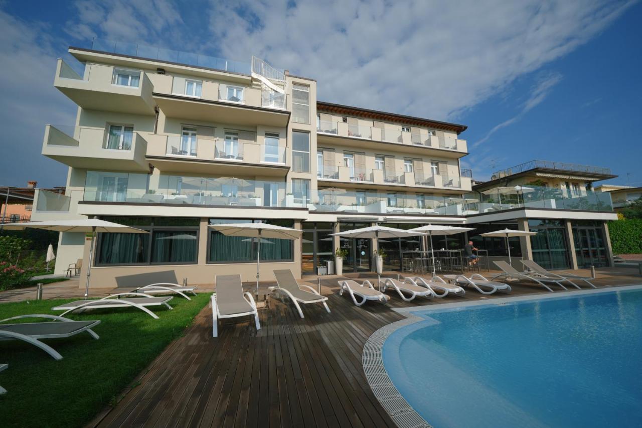 Hotel Palazzo Del Garda & Spa Desenzano del Garda Luaran gambar