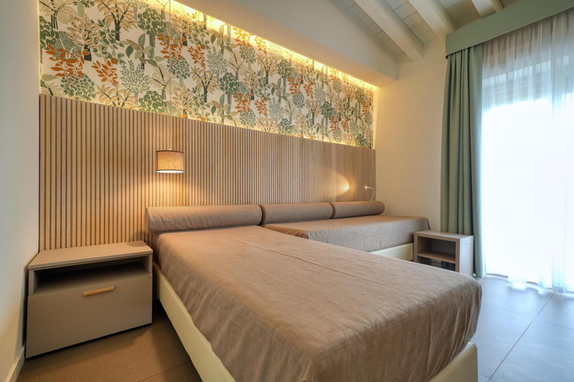 Hotel Palazzo Del Garda & Spa Desenzano del Garda Luaran gambar