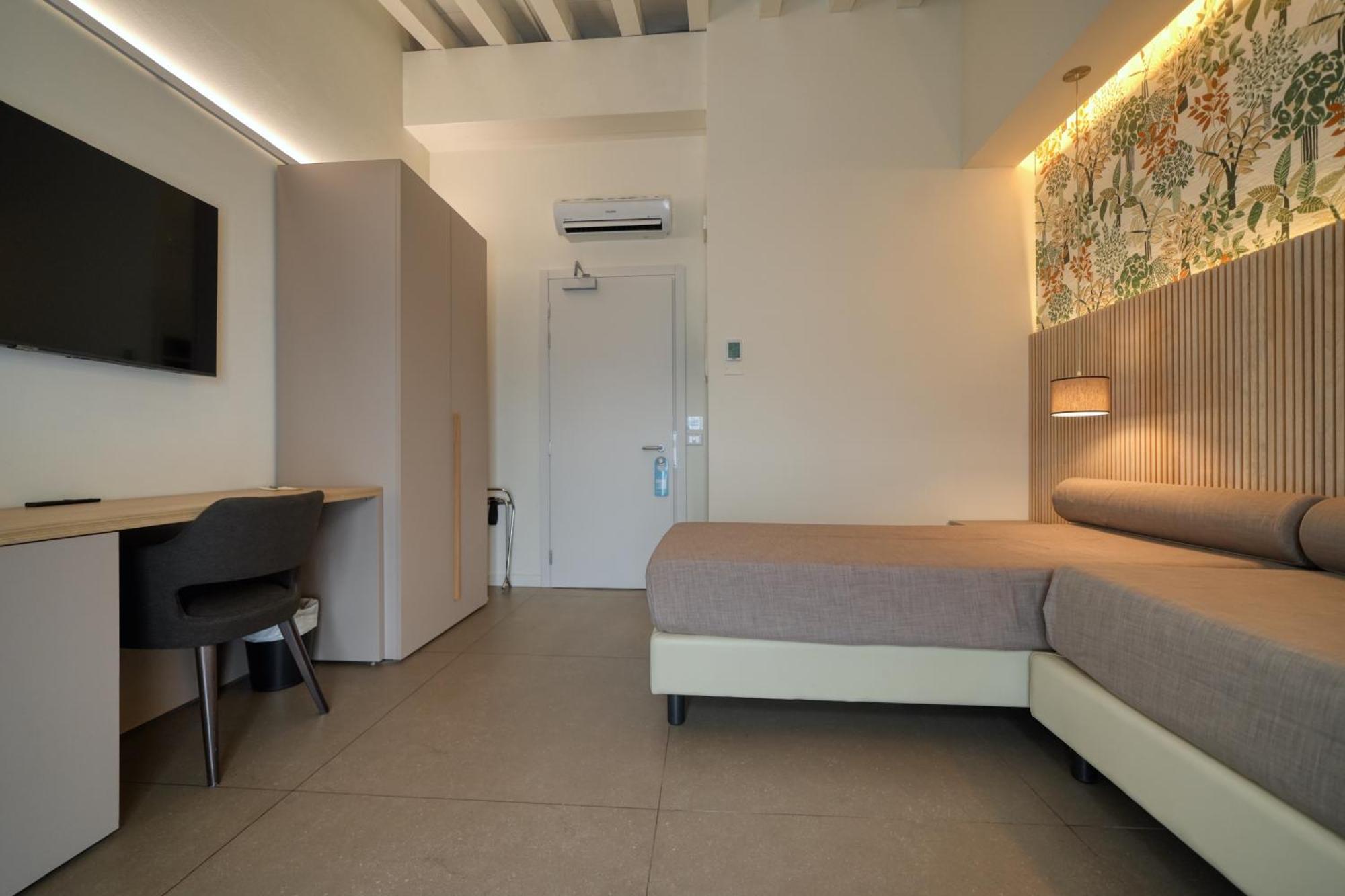 Hotel Palazzo Del Garda & Spa Desenzano del Garda Luaran gambar