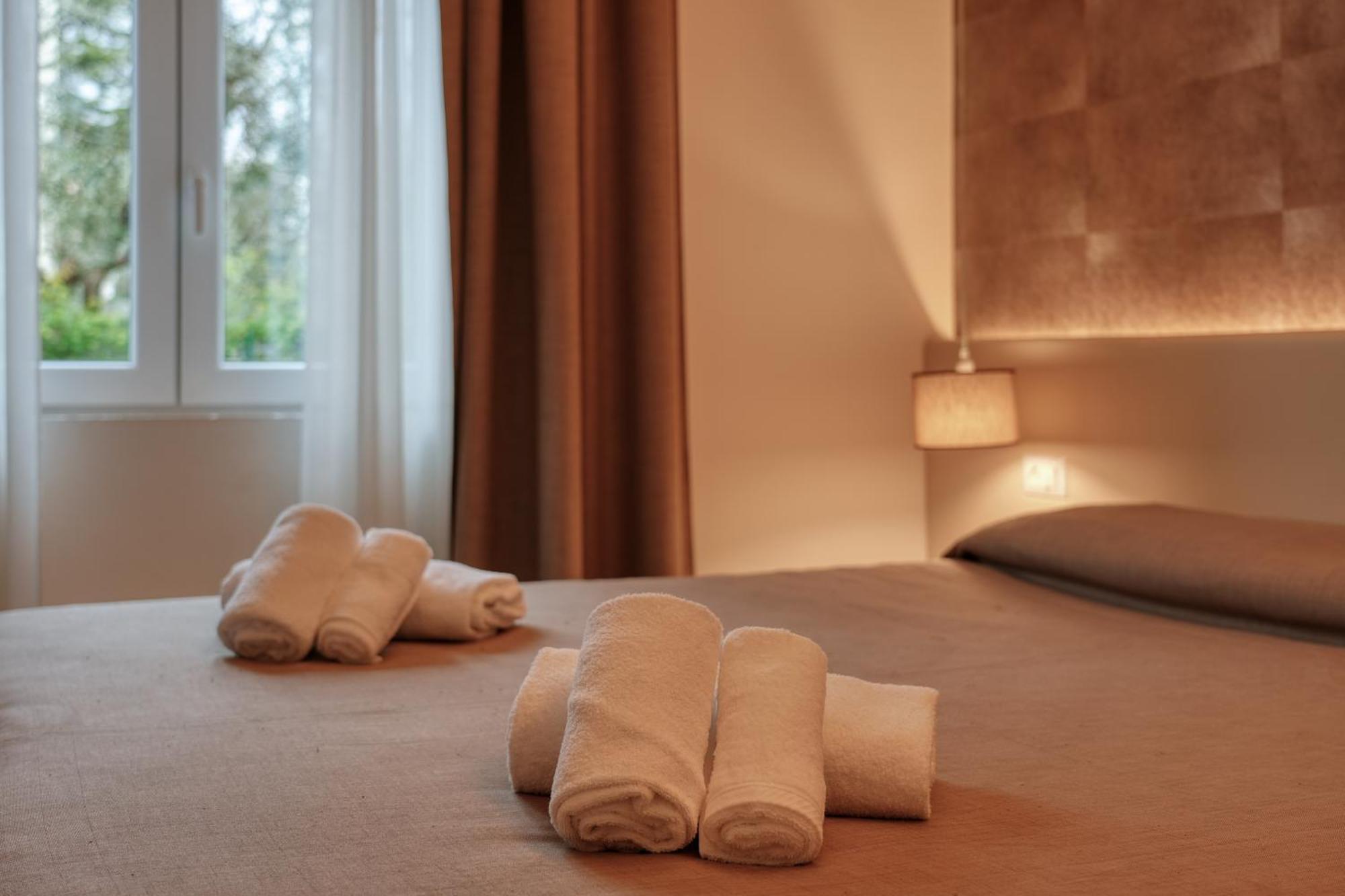 Hotel Palazzo Del Garda & Spa Desenzano del Garda Luaran gambar
