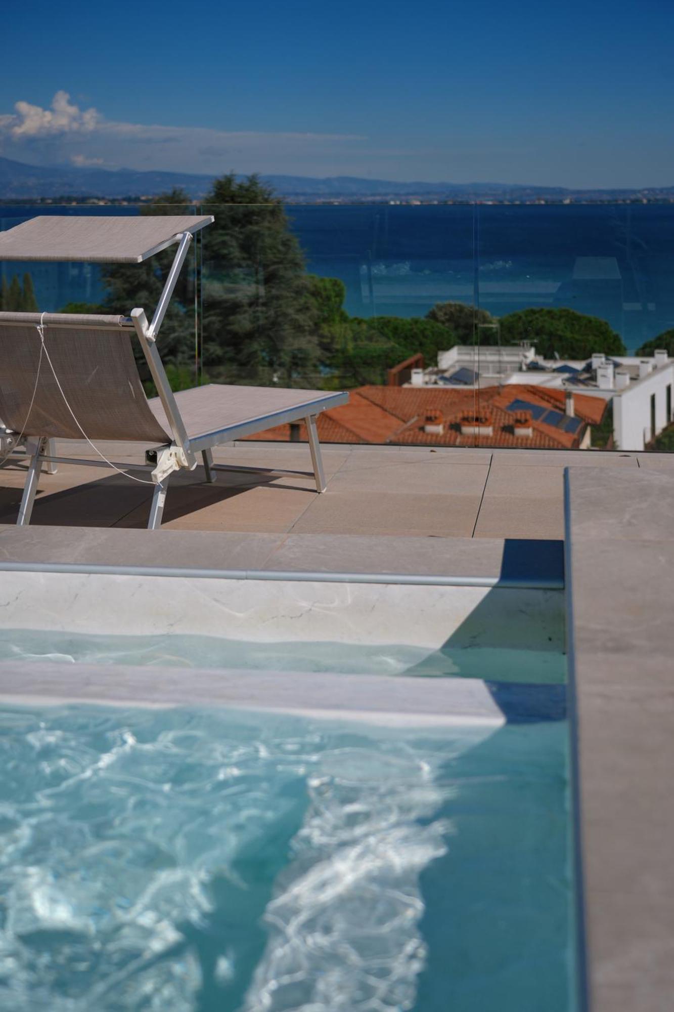 Hotel Palazzo Del Garda & Spa Desenzano del Garda Luaran gambar