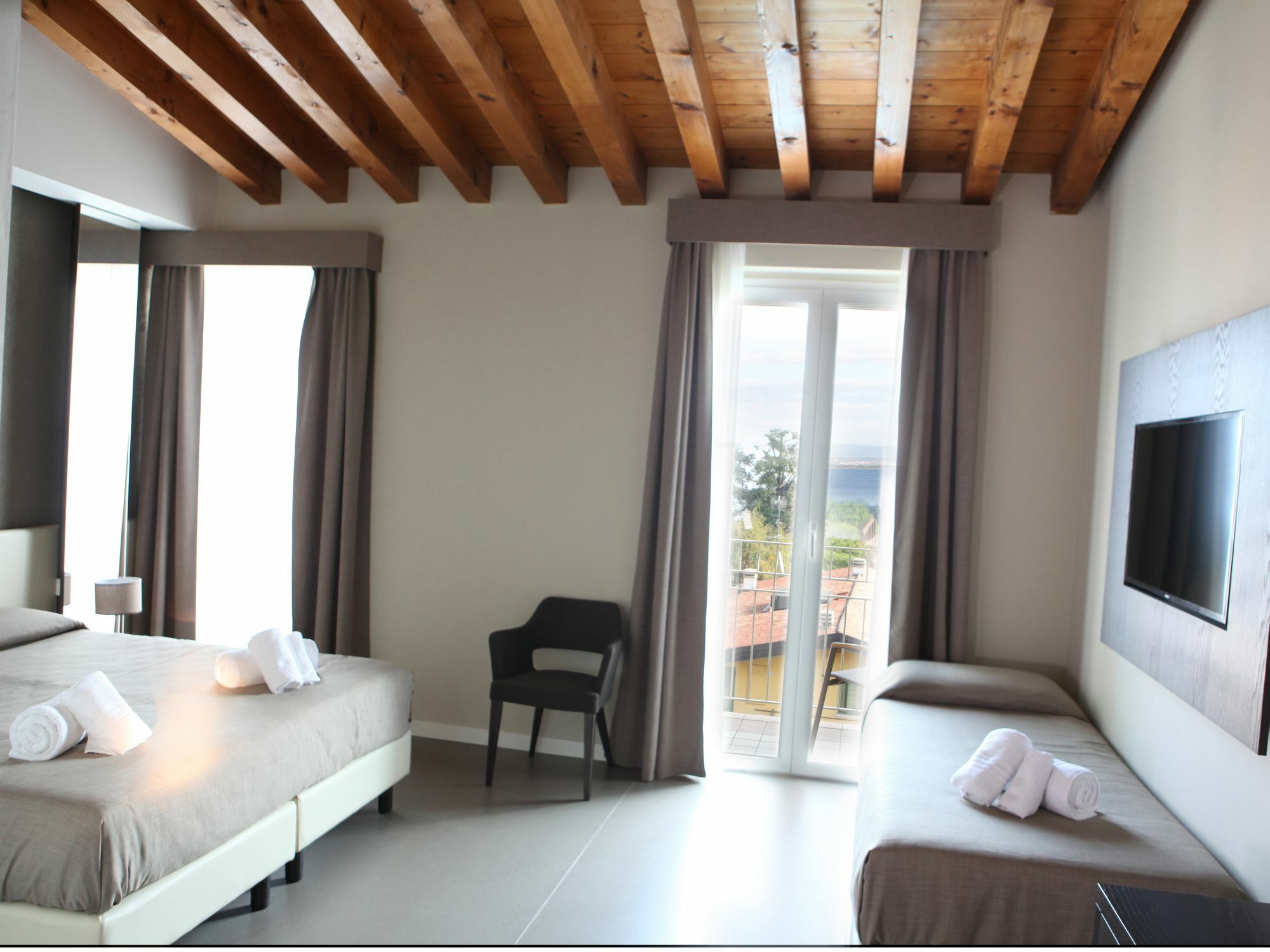 Hotel Palazzo Del Garda & Spa Desenzano del Garda Luaran gambar